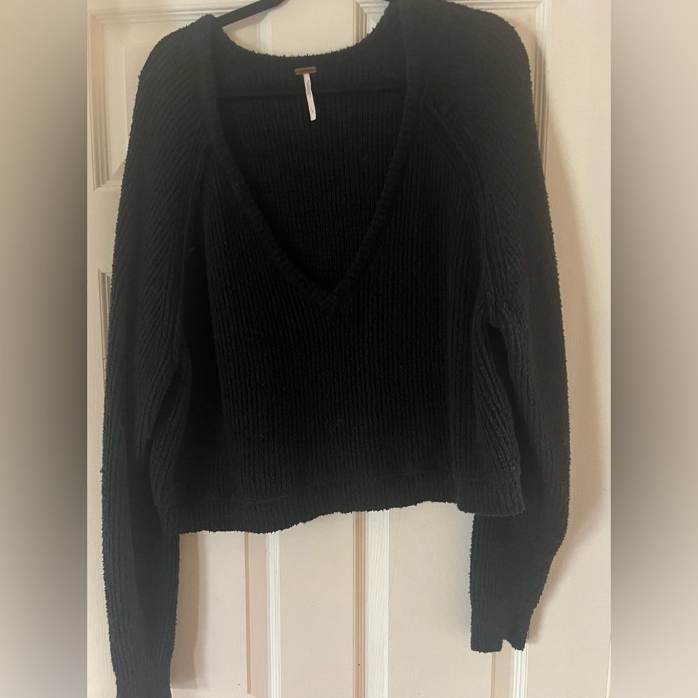 FREE PEOPLE CROPPED SWEATER